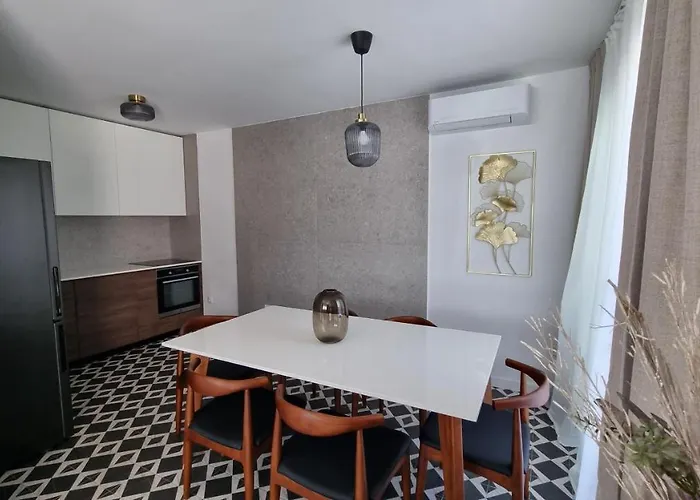 Delta House - Alfa *