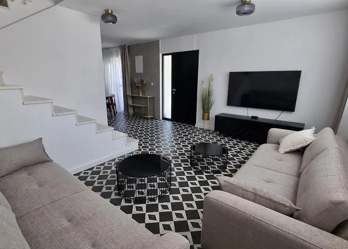 Delta House - Alfa 아파트 자다르